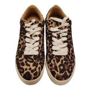 BNWB Steve Madden Leopard Print Lace Up Sneaker